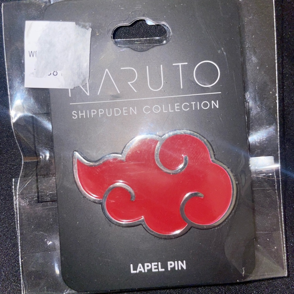 Naruto Shippuden Red Cloud Lapel Pin